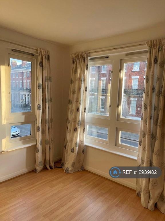 2 bedroom flat in Canning Street, Liverpool, L8 (2 bed) (#2939182)