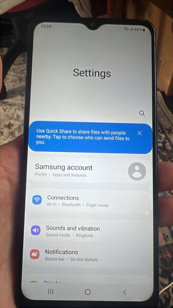 Samsung Galaxy A20e Dual Sim 32GB Black, comes with box, case and usb cable