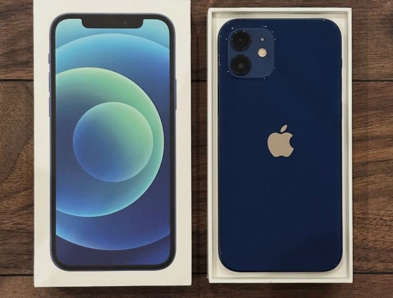 iPhone 12 Blue