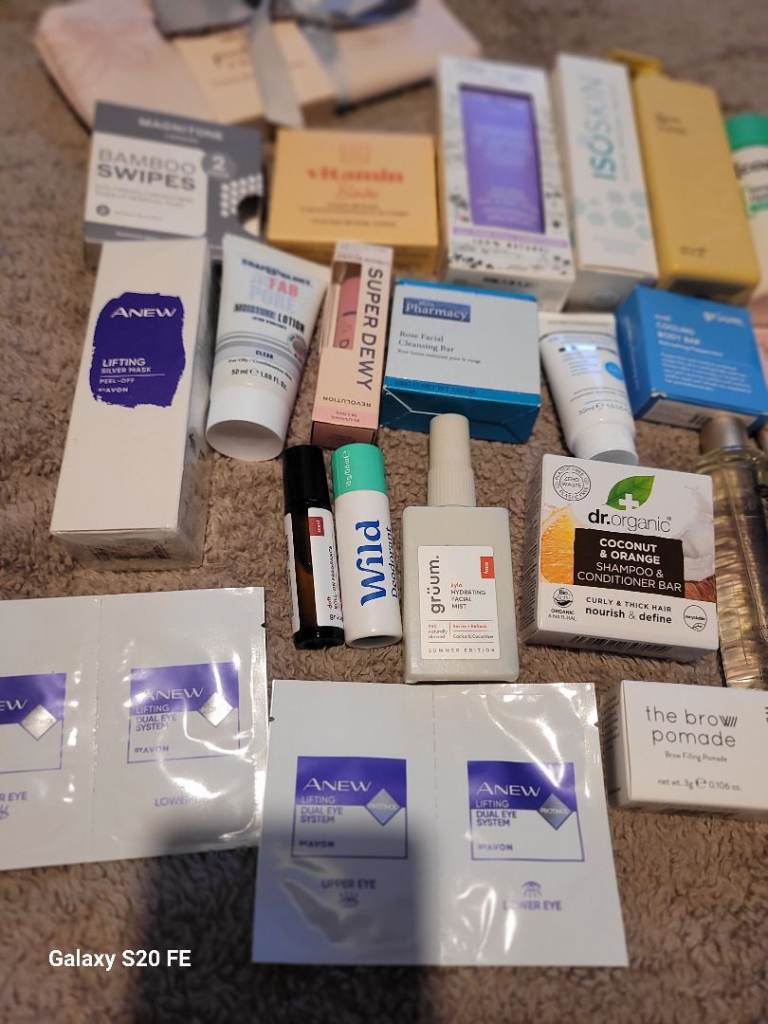 Make up, body care , hair care job lot
