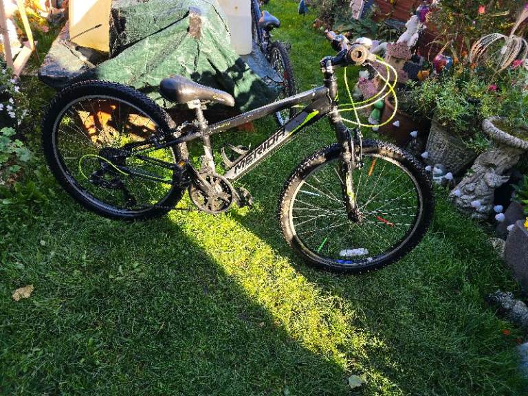 Kids Merida Mountain Bike – Black and Yellow, Good Condition