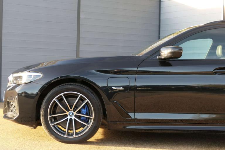 2023 BMW 5 Series 530e M Sport 5dr Auto ESTATE PETROL/ELECTRIC Automatic