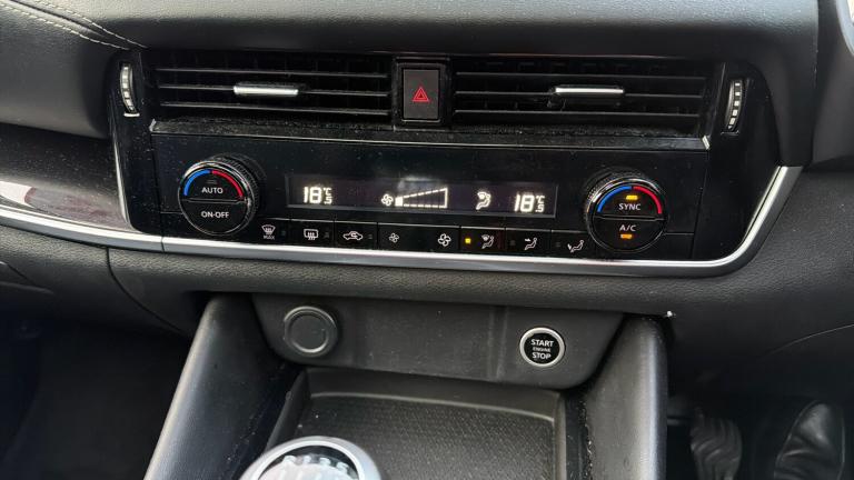 2022 Nissan Qashqai 1.3 DiG-T MH N-Connecta 5dr Petrol Hatchback Hatchback Petrol Manual