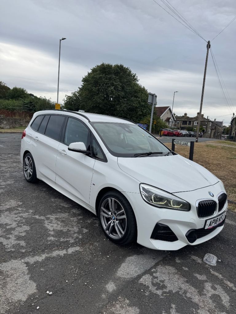 2018 BMW 220D XDRIVE  AUTOMATIC 7 SEATER (Volkswagen,bmw,Ford,Nissan,Toyota,