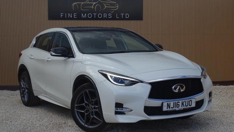 INFINITI Q30 1.5 d Sport White Manual Diesel 2016