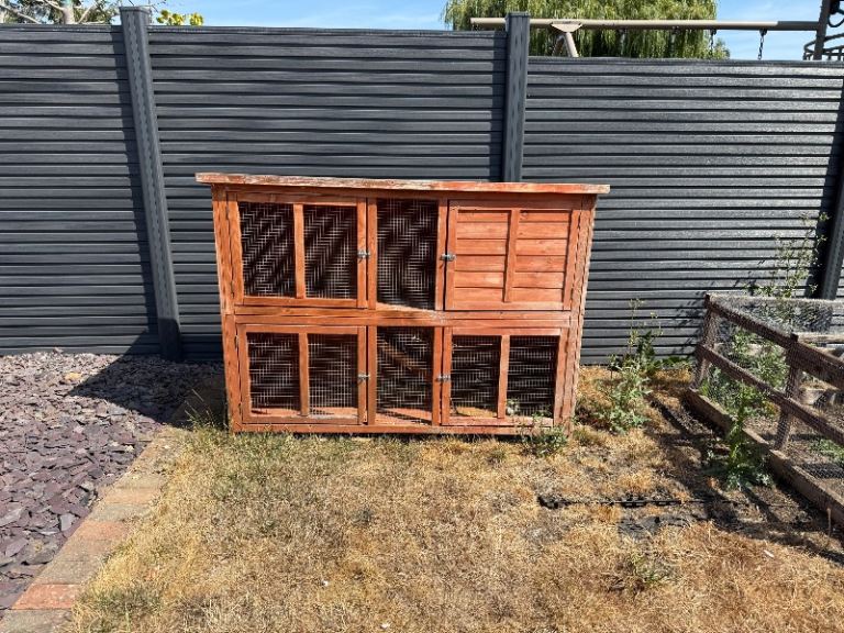 2 Story Rabbit hutch