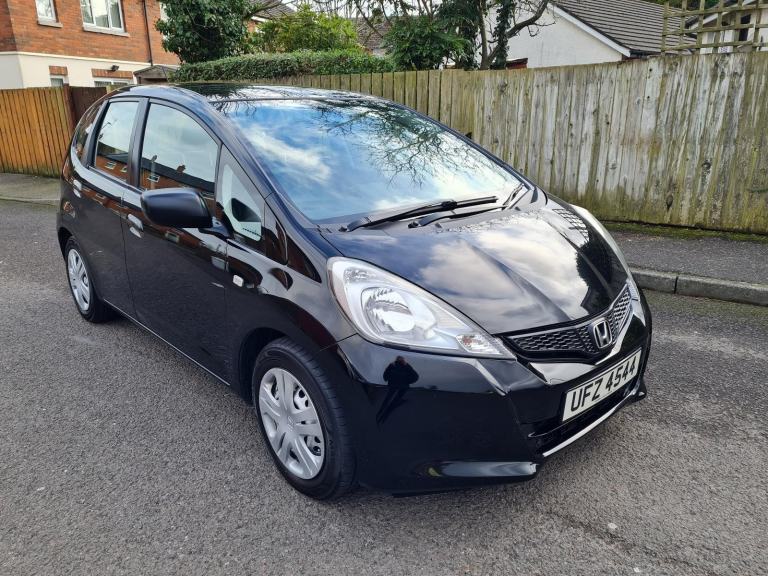  30th August 2014 Honda Jazz i Vtec 1198 cc One Years Mot One Lady Owner Electric Windows Air Con