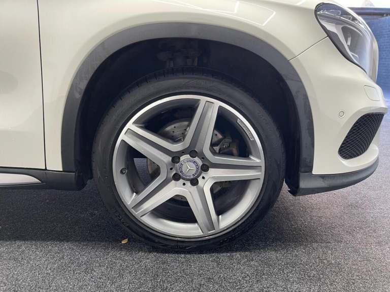 2017 Mercedes-Benz GLA 2.0 GLA250 AMG Line (Premium Plus) SUV 5dr Petrol 7G-DCT 4MATIC Euro 6 (s/...