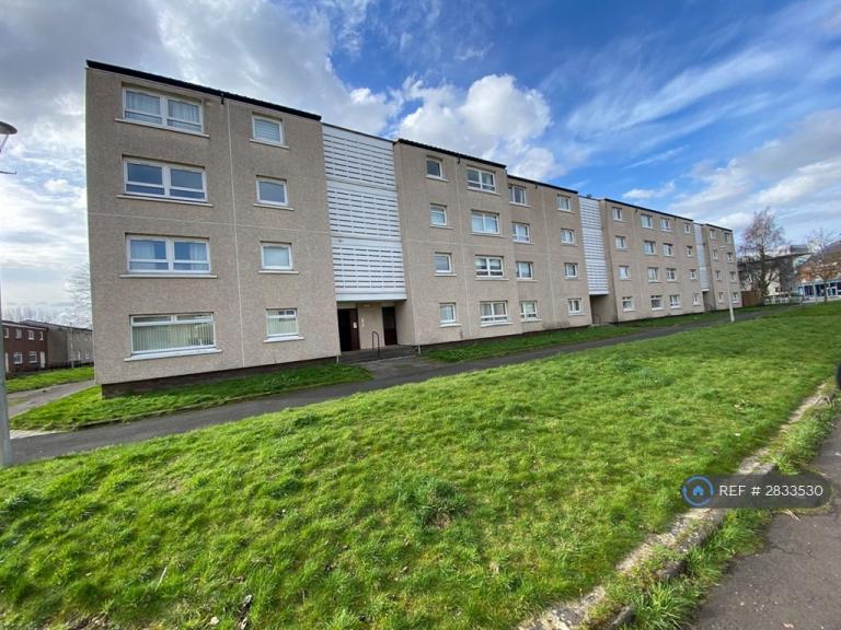 1 bedroom flat in Maclean Sq, Glasgow, G51 (1 bed) (#2833530)