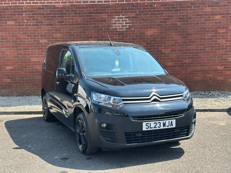 2023 2023 Citroen Berlingo 1.5 BlueHDi 1000 Driver Edition M SWB 3 SEATS *BLACK*