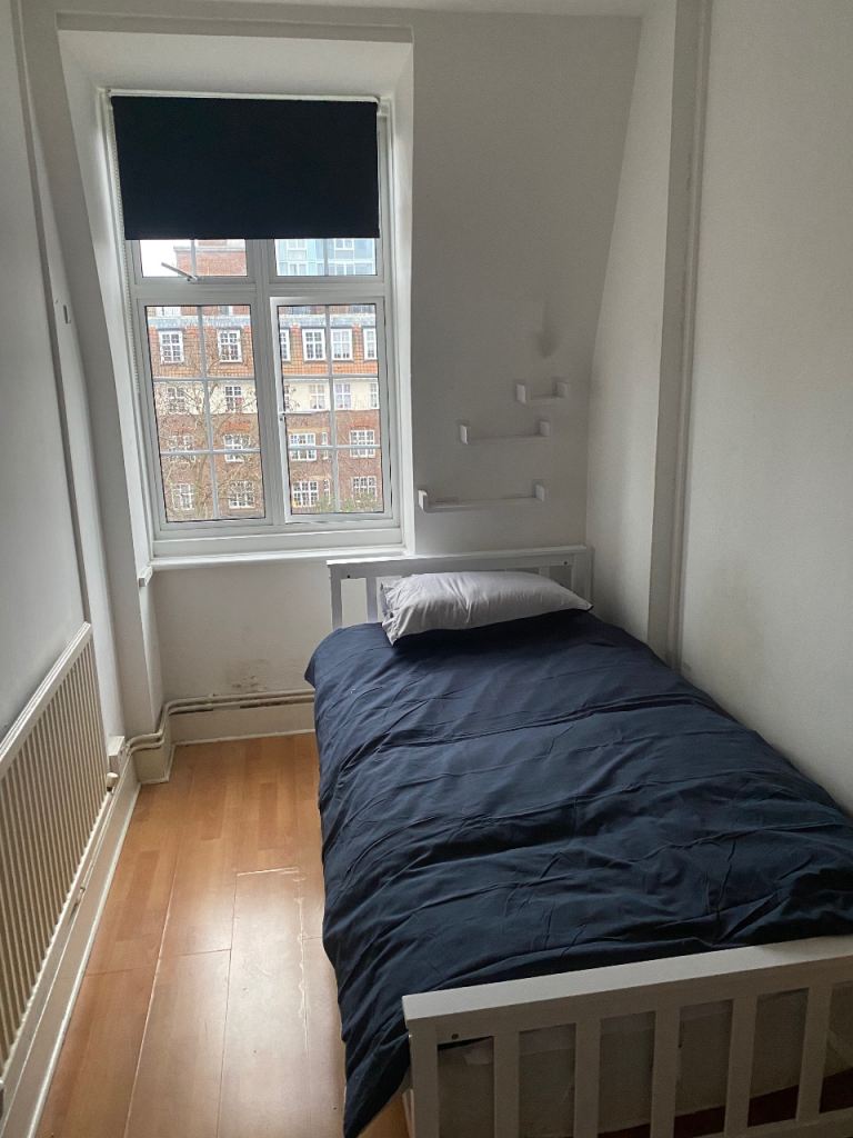 Single bed in double room Southall High Street