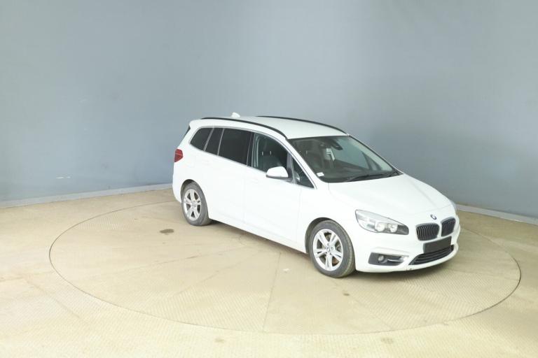 2016 BMW 2 Series 220d xDrive Luxury 5dr Step Auto ESTATE DIESEL Automatic