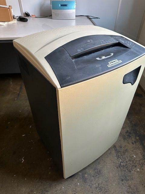 image for Shredder - Fellowes Powershred - Free - Swansea