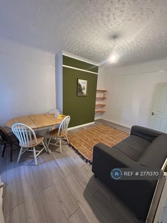 1 bedroom in Monica Grove, Manchester, M19 (#2771370)