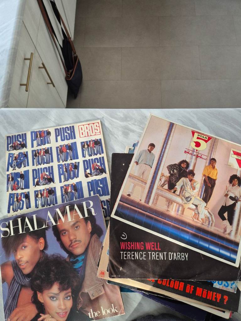 image for 40 Vinyl records 