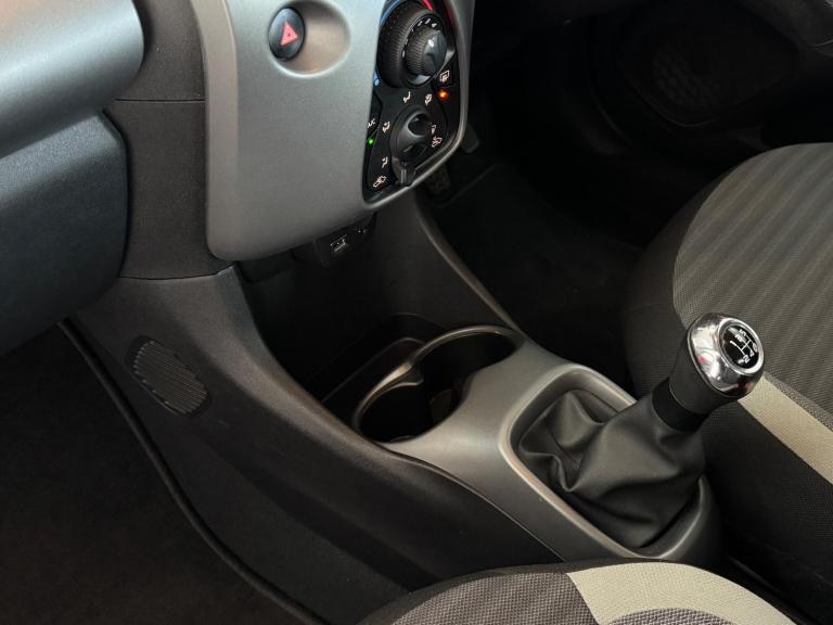 2019 Toyota AYGO 1.0 VVT-i x-play Euro 6 5dr HATCHBACK Petrol Manual