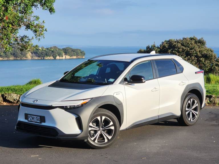 1-week rental Free ! Best Prices in London, Drive affordable PCO cars for Uber, Bolt, Ola, Freenow