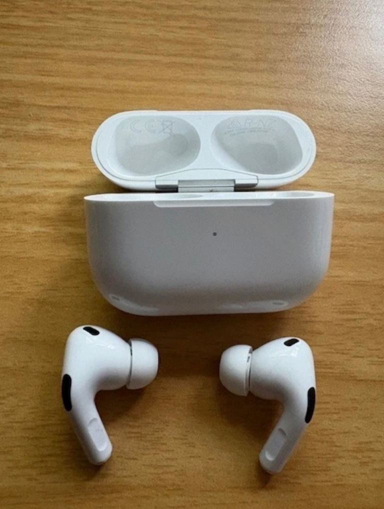 Apple AirPods Pro (2nd Gen) with USB-C – Wireless Noise Cancelling Earbuds W/Apple Warranty