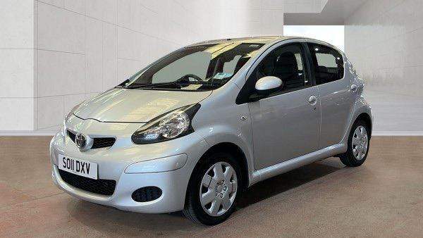 Toyota, AYGO, Hatchback, 2011, Manual, 998 (cc), 5 doors