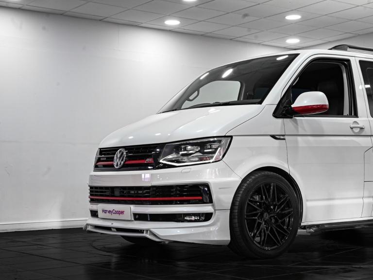 2018 Volkswagen Transporter 2.0 BiTDI BMT 204 Highline Kombi Van 4MOTION DSG WINDOW VAN DIESEL Au...