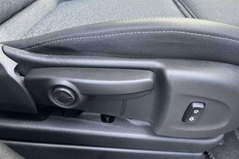 2021 Vauxhall Crossland 1.2 Turbo [130] Elite Nav 5dr Auto HATCHBACK PETROL Automatic