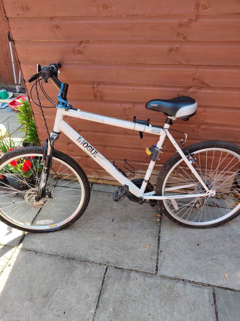 Apollo Mogue Mountain Bike – White, Good Condition