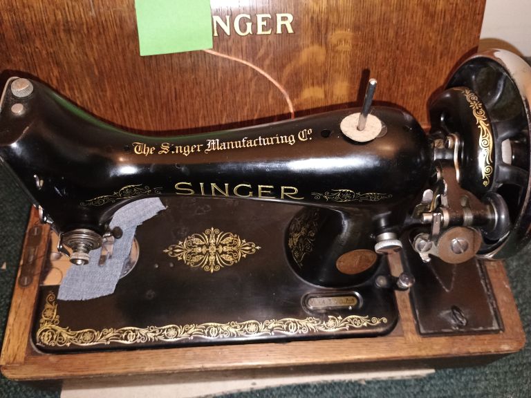 Sewing Machines Singer 99K and Singer 28K 