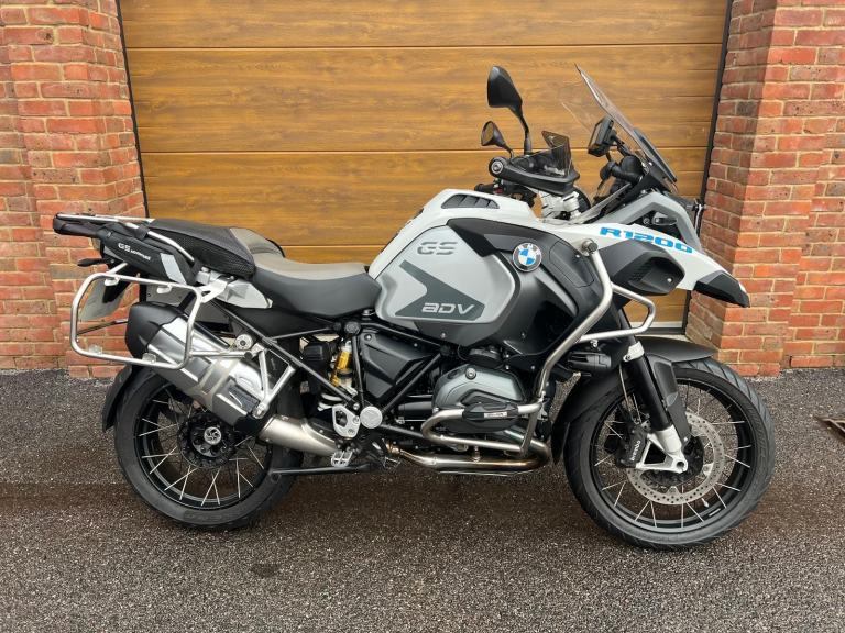 2014/14 BMW R1200 GS Adventure with 18,600m in White