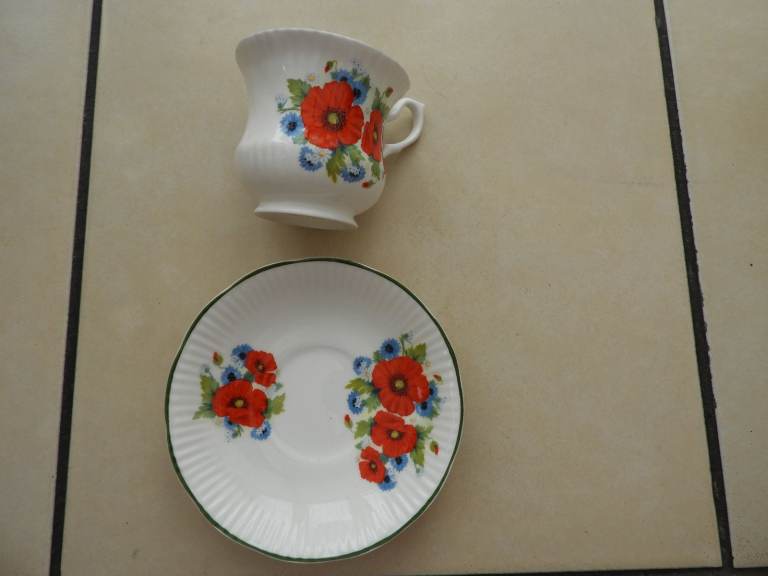 KIRSTY JAYNE CHINA POPPY FLOWER CUP & SAUCER
