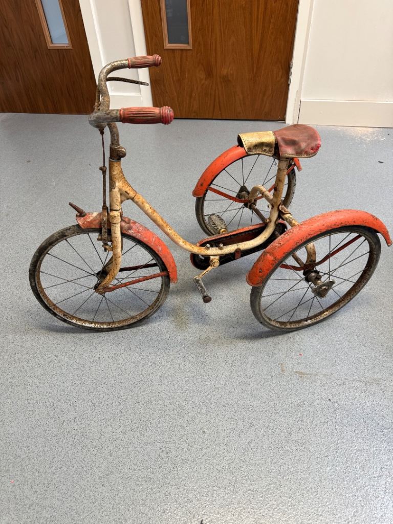 Vintage triang tri cycle 