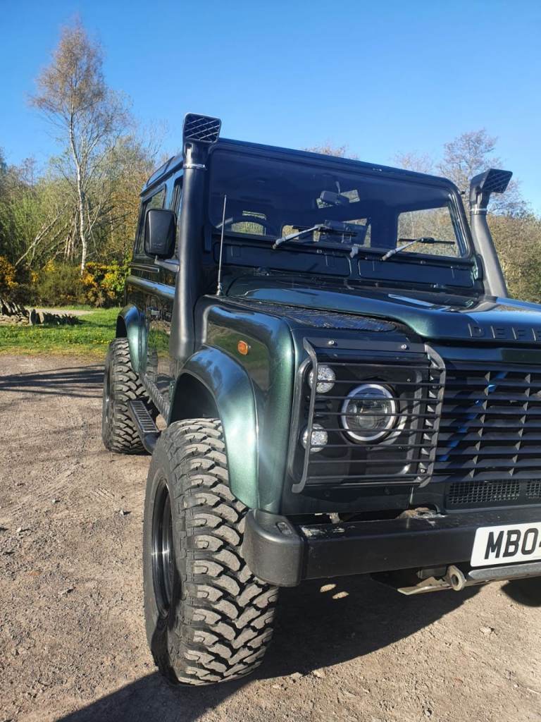 LAND ROVER DEFENDER 90 COUNTY STATION WAGON 2004