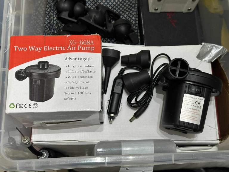 Brand New 12V car socket air pump