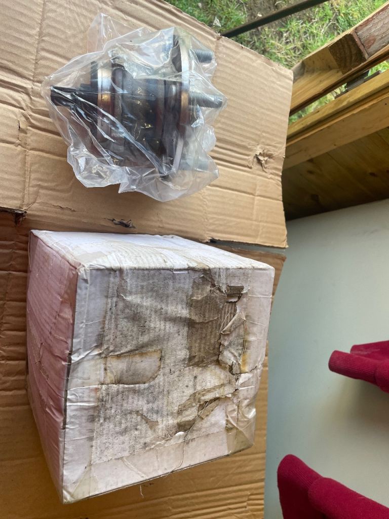 Focus wheel bearings 