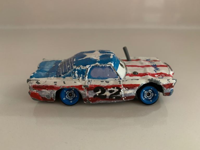 Disney Pixar Cars 3 Diecast 1:55 Thunder Hollow Crazy 8 Cigalert Toy Car