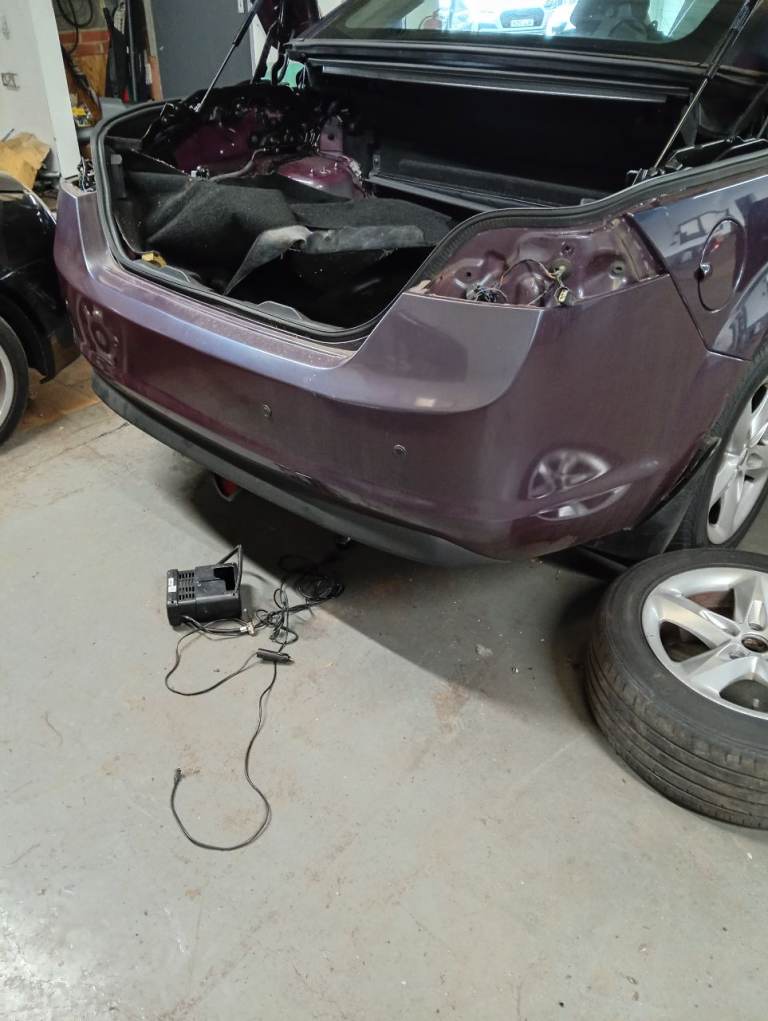 Focus convertible rear bumper 