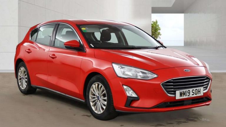 2019 Ford Focus 1.0 EcoBoost 125 Titanium 5dr HATCHBACK PETROL Manual