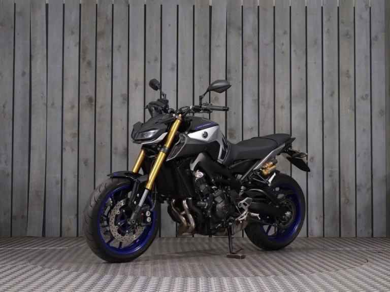 2020 70 YAMAHA MT-09 SP