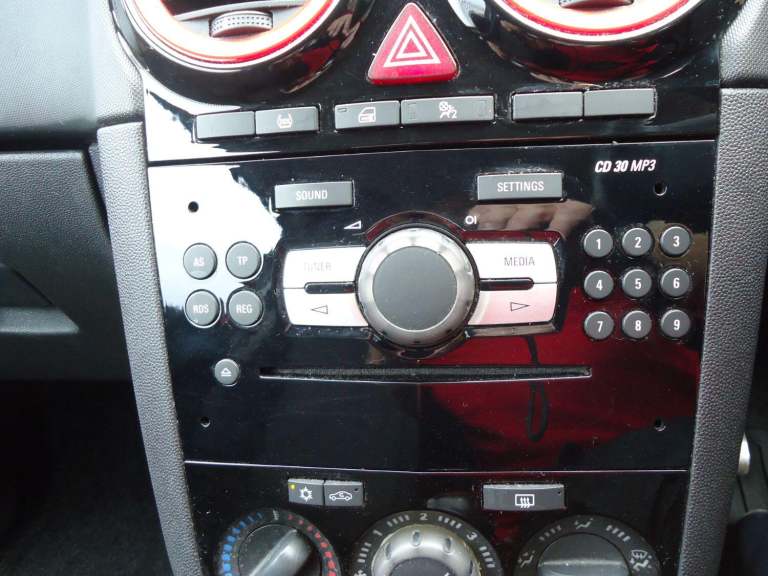 VAUXHALL CORSA 1.3 CDTi ecoFLEX Limited Edition Red Manual Diesel 2014