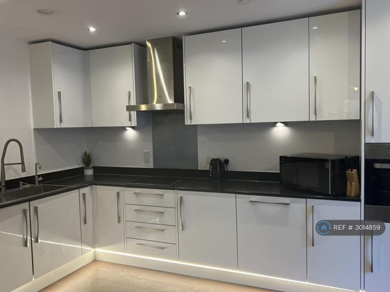 2 bedroom flat in Amphion Place, Maidstone, ME14 (2 bed) (#3014859)