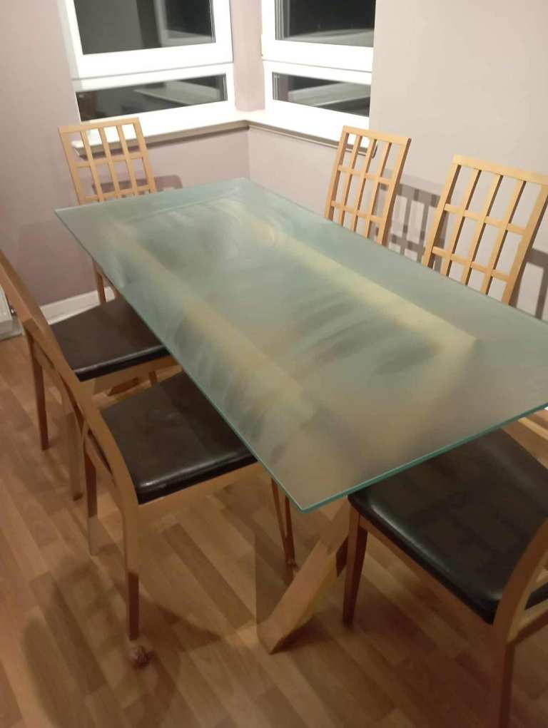 6 seater glass dining table 