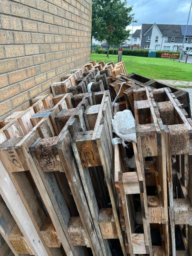 FREE Used Wooden Pallets– Good for Projects or Storage