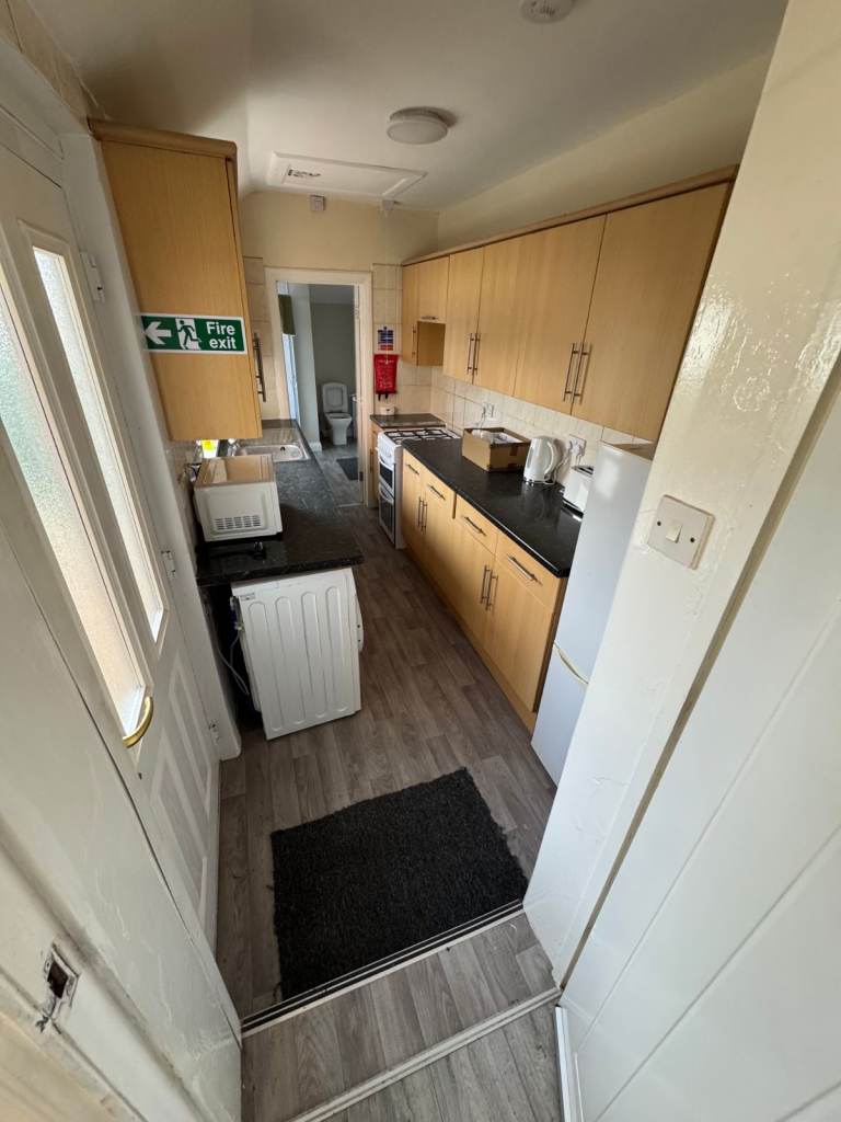 4 BEDROOM SHARED PROPERTY AVAILABE IN *PERSHORE ROAD *-- UC, ESA, PIP, DSS Accepted