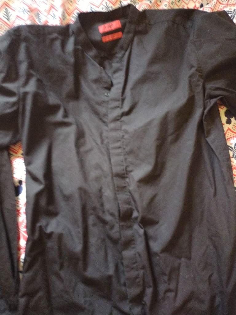 Smart Black Collarless Shirt  Hugo boss– Good Condition
