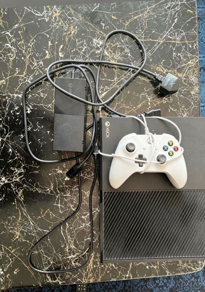 Xbox One Console with White Controller and Power Supply