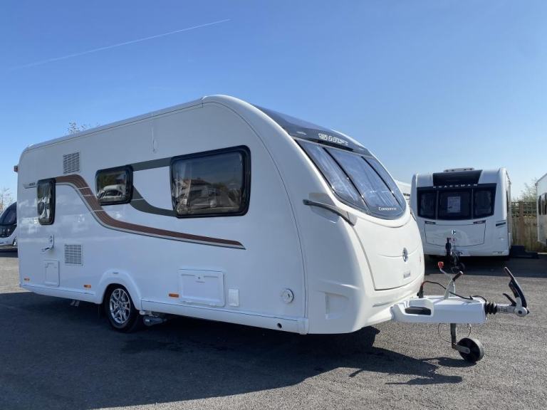 2016 SWIFT CONQUEROR 480 LUXURY 2 BERTH TOURING CARAVAN