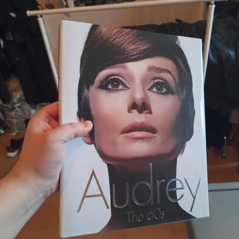 Audrey - The 60s [Book]