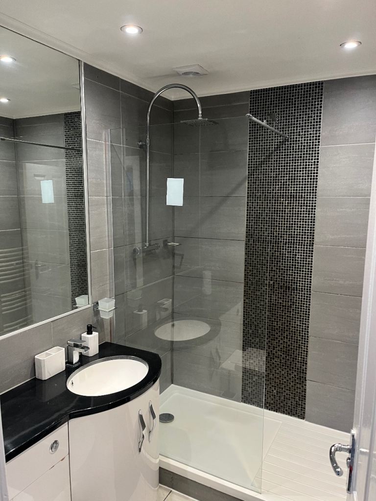 1 Bedroom Top floor flat for rent 