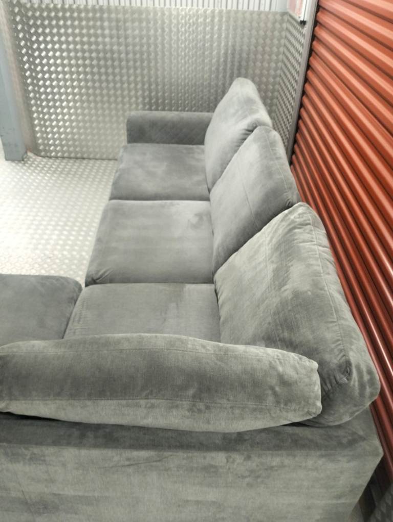 (Like new condition) JOHN LEWIS CORNER SOFA DELIVERY AVAILABLE TODAY 