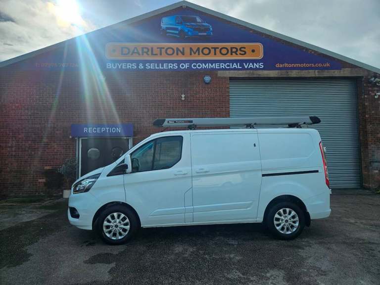 2021 Ford Transit Custom 300 LIMITED P/V ECOBLUE * FSH* SATNAV Panel Van Diesel Manual