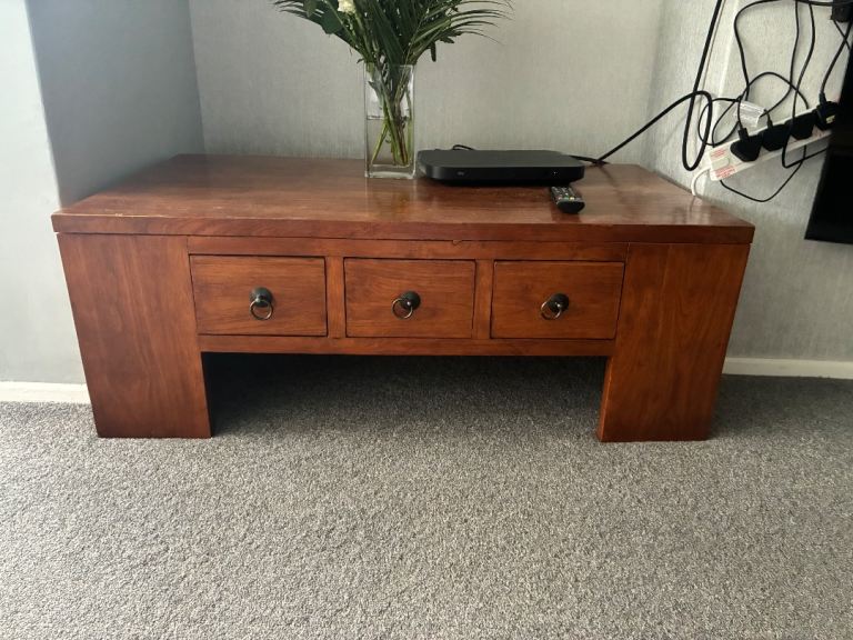 Coffee Table / Tv Table